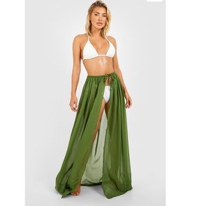 Green Beach Sarong